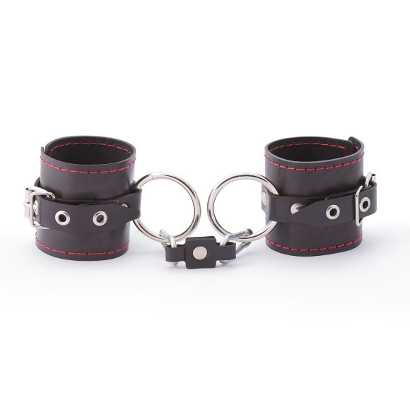 Черные однослойные кожаные наручники с контрастной строчкой Черные однослойные кожаные наручники с контрастной строчкой