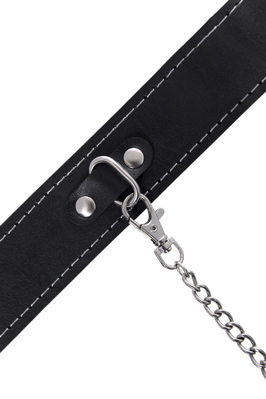 Кожаный двухслойный ошейник с белой строчкой и поводком Кожаный двухслойный ошейник с белой строчкой и поводком