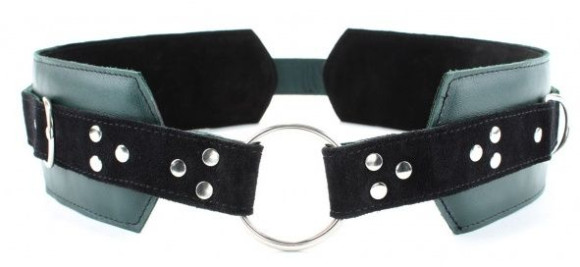 Изумрудный пояс с колечками для крепления наручников Emerald Leather Belt Изумрудный пояс с колечками для крепления наручников Emerald Leather Belt