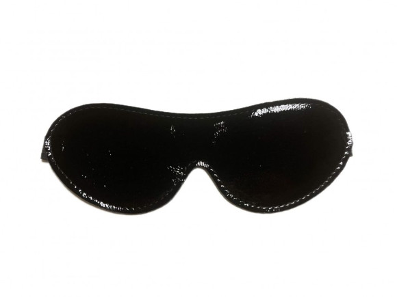 Черная лаковая маска на глаза из эко-кожи Черная лаковая маска на глаза из эко-кожи