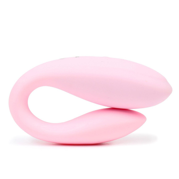 Нежно-розовый вибратор для пар с пультом ДУ Нежно-розовый вибратор для пар с пультом ДУ