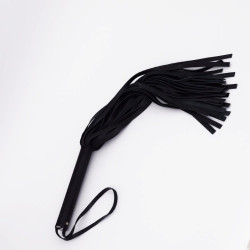 Черный кожаный флоггер - 45 см.