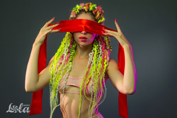 Красная лента для связывания Wink - 152 см. Красная лента для связывания Wink - 152 см.