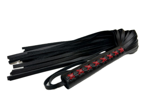 Кожаная плеть Sex Game с красным плетением на рукояти - 57 см. Кожаная плеть Sex Game с красным плетением на рукояти - 57 см.