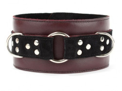 Бордовый ошейник Maroon Collar On The Strap Бордовый ошейник Maroon Collar On The Strap