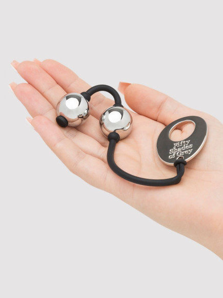 Серебристые шарики Inner Goddess Mini Silver Pleasure Balls 85g на черном силиконовом шнурке Серебристые шарики Inner Goddess Mini Silver Pleasure Balls 85g на черном силиконовом шнурке