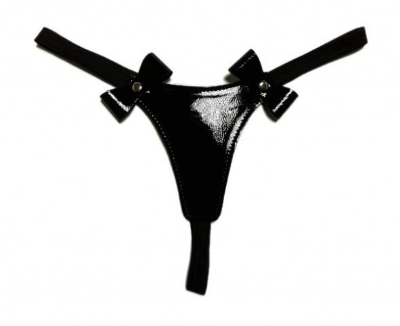 Черные лаковые трусики-стринги с бантиками Черные лаковые трусики-стринги с бантиками