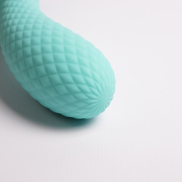 Бирюзовый вибромассажёр с деликатными токами Бирюзовый вибромассажёр с деликатными токами