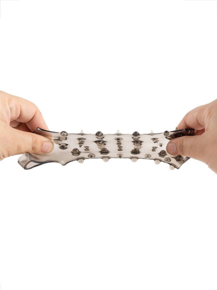 Дымчатая насадка на пенис с шипами и выпуклостями - 12,5 см.