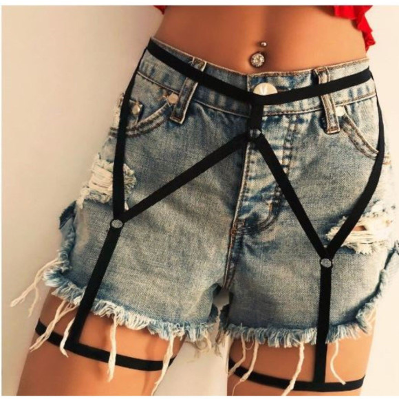 Эластичный пояс с гартерами Эластичный пояс с гартерами