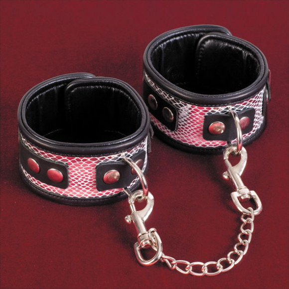 Серебристые кожаные оковы на ноги 