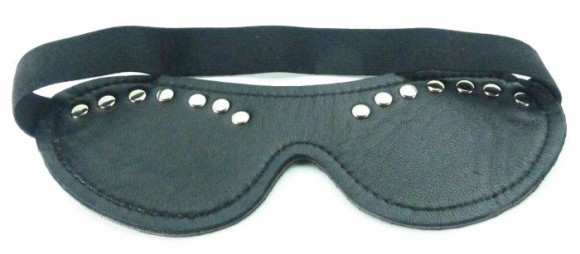 Черная кожаная маска с декором Черная кожаная маска с декором